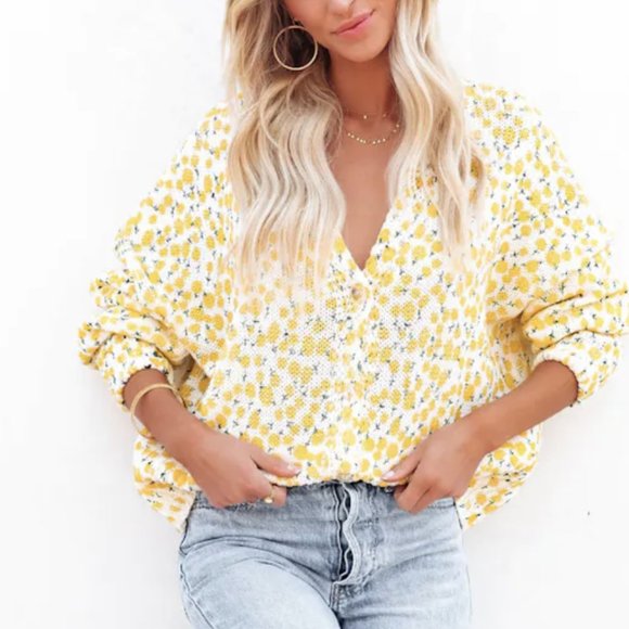 VICI Women's NWT NEW! Fresh as a Daisy Button Front Knit Cardigan Yellow… - Picture 2 of 14